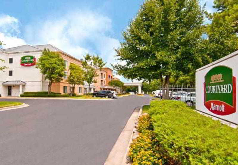 Courtyard Memphis East/Bill Morris Parkway Hotel Exterior photo