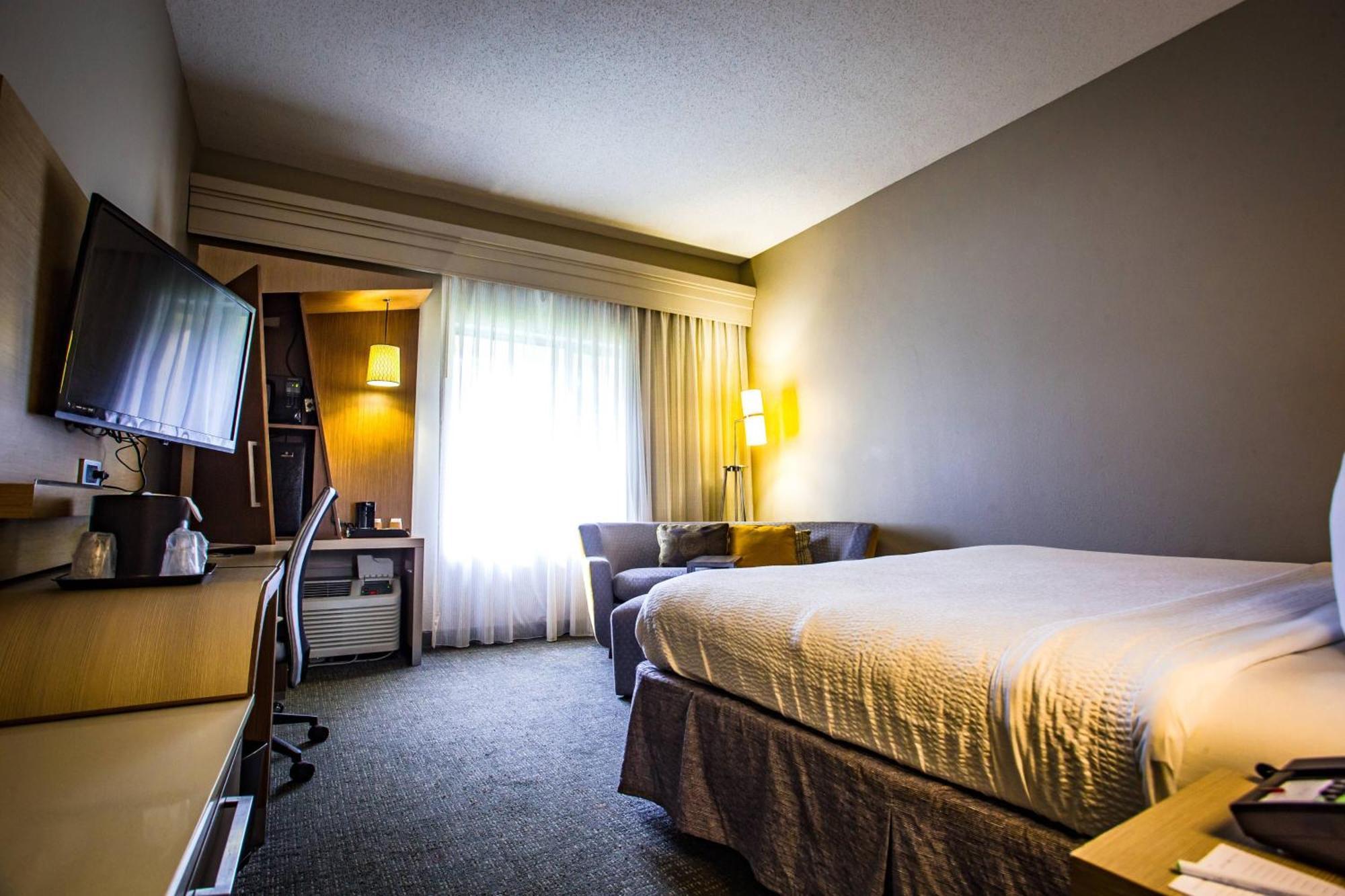 Courtyard Memphis East/Bill Morris Parkway Hotel Exterior photo